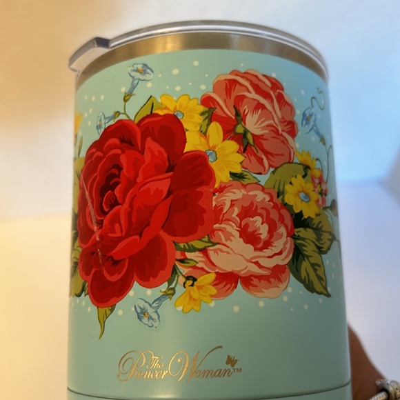 Pioneer Woman’s stainless steel 12oz tumbler with lid floral feminine design - Picture 7 of 7